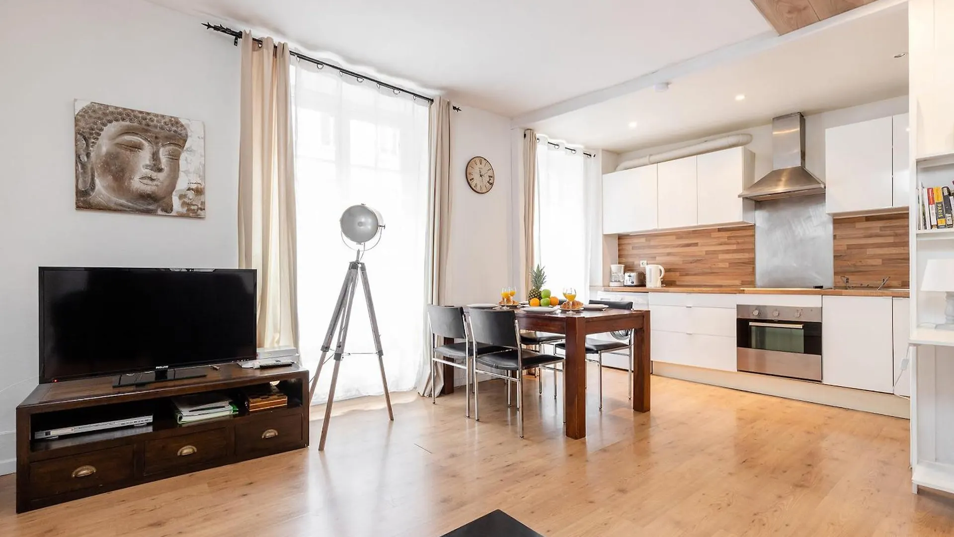 Avenue De Mars 2Br Apartment Paris