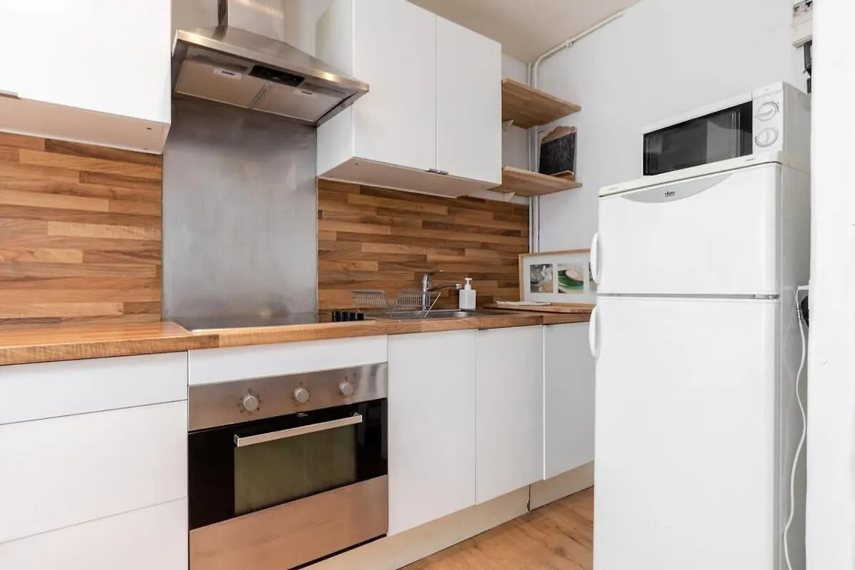 Avenue De Mars 2Br Apartment Paris