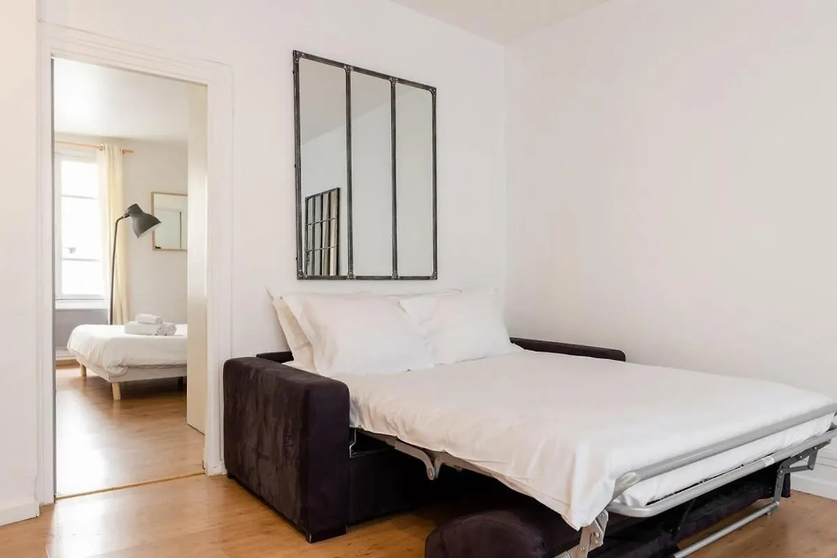 Avenue De Mars 2Br Apartment Paris France