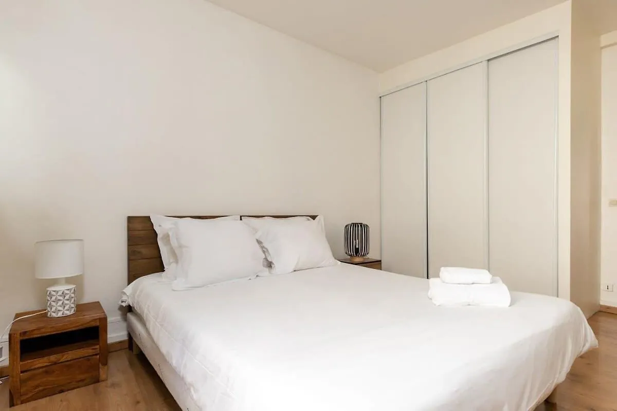 Avenue De Mars 2Br Apartment Paris 0*,  France
