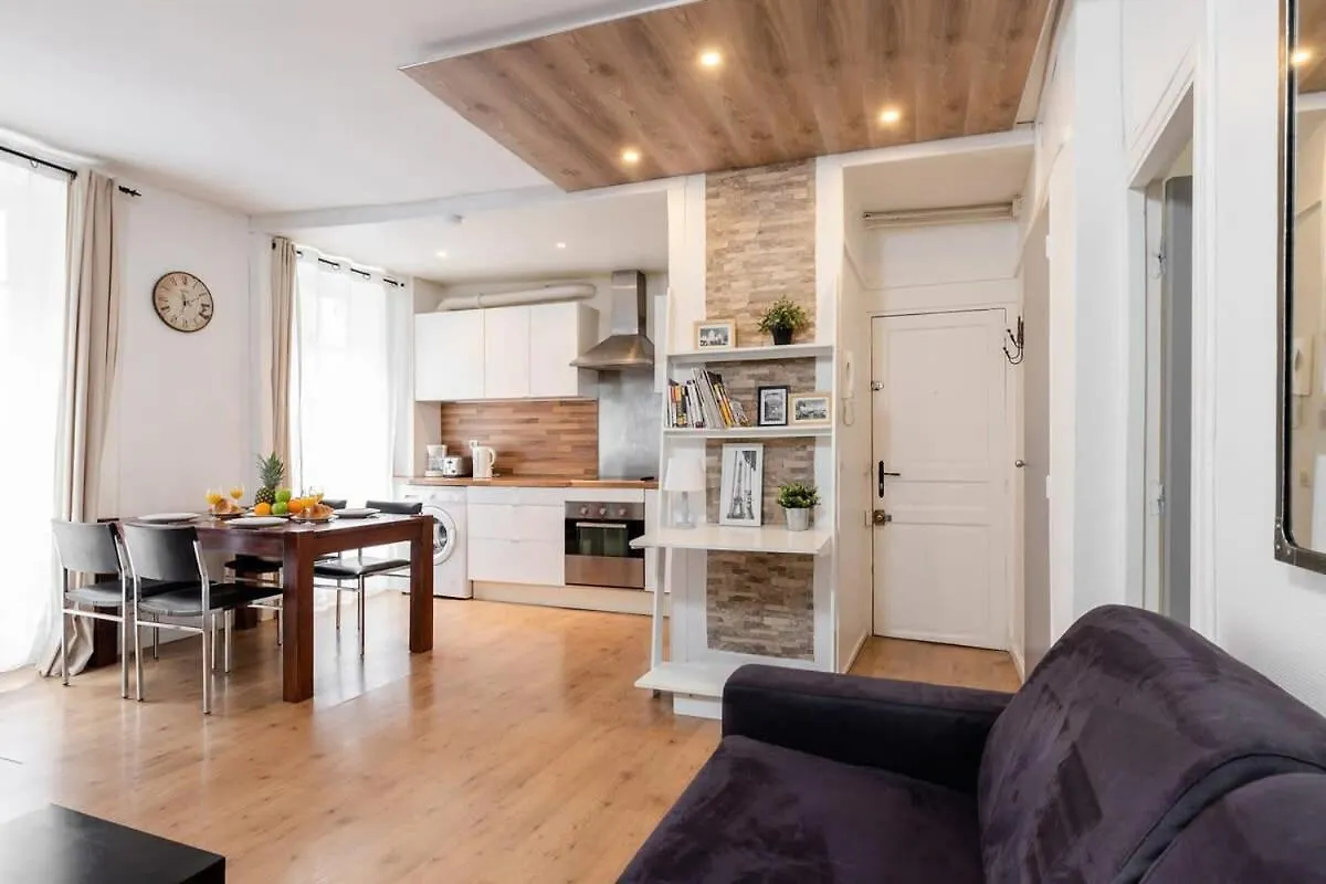 Avenue De Mars 2Br Διαμέρισμα Παρίσι 0*,
